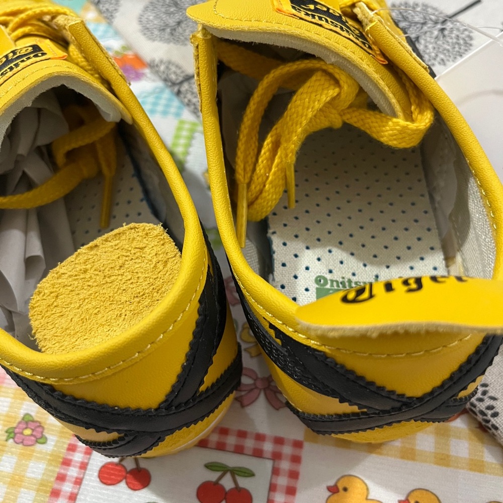 Onitsuka Tiger Yellow and Black Women's Sneakers - Picture 6 of 8